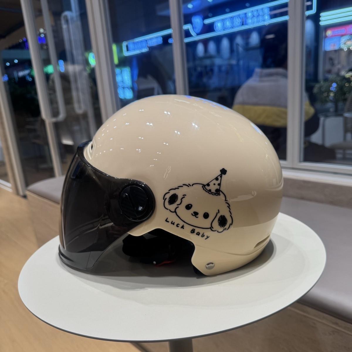 National standard certified electric vehicle helmet for men and women, motorcycle summer safety helmet, sun protection, suitable for all seasons, half helmet