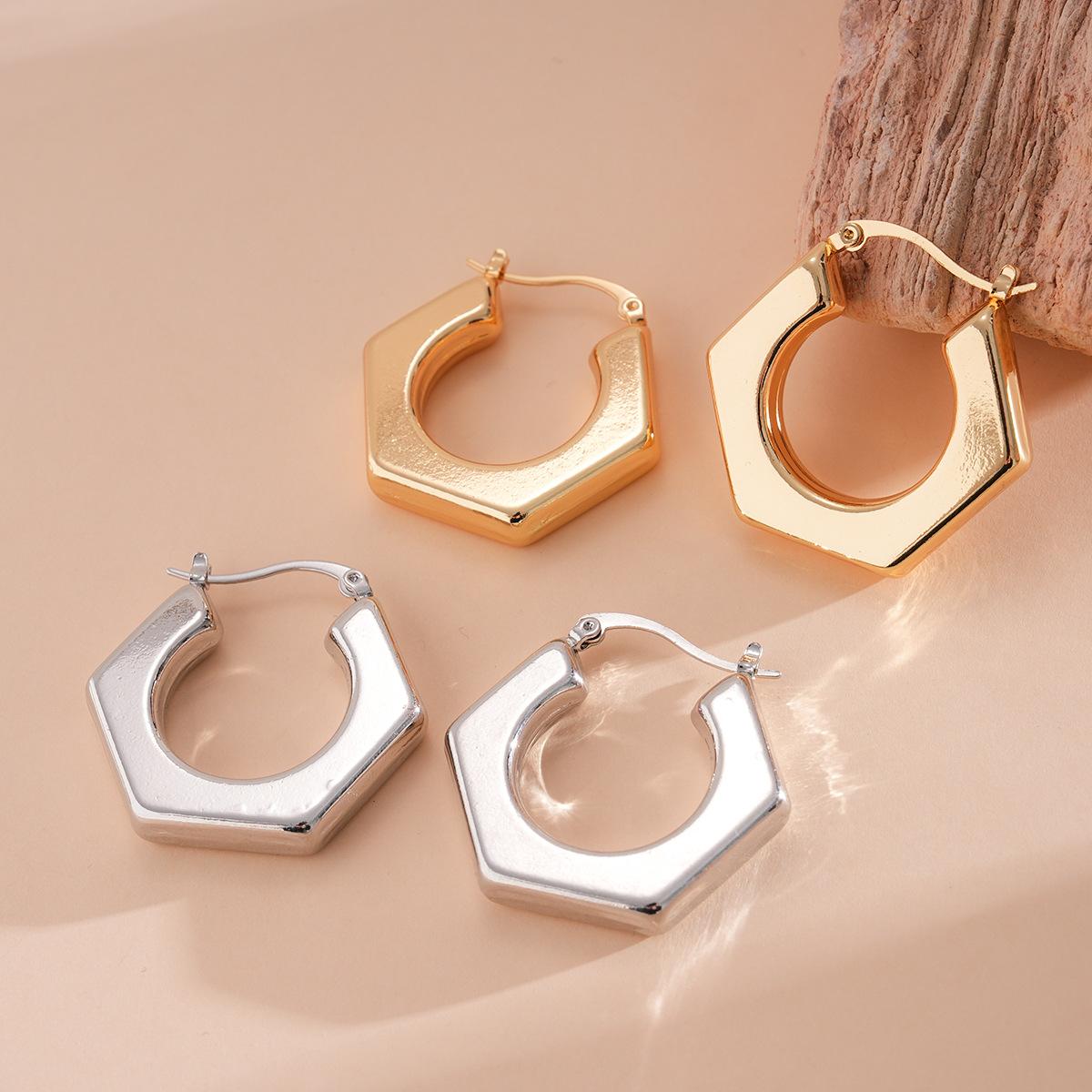 Europa y los Estados Unidos metal transfronterizo geometría irregular perfiles personales estilo simple pendientes de nicho de alta calidad