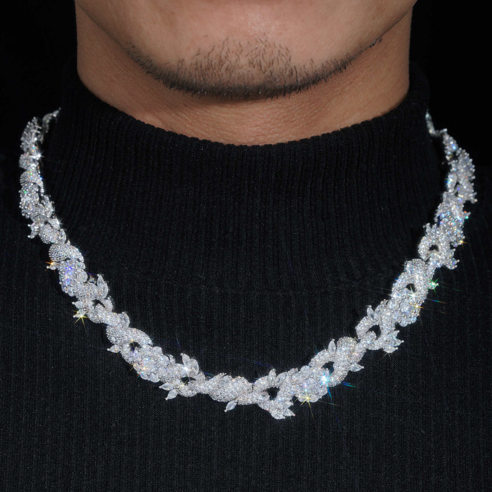 Set collana e bracciale a fiore con zirconi per donna_voghion.com