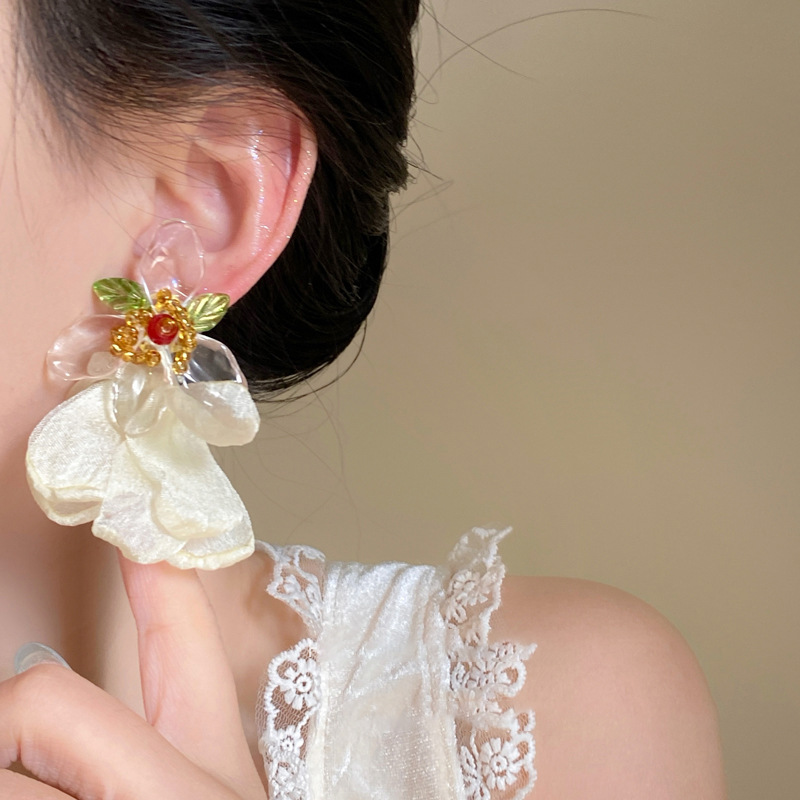 Pendientes de borla de flores de hilo de malla de tela de aguja de plata Pendientes dulces y frescos Pendientes de todo fósforo de moda Sensación de alto nivel de nicho