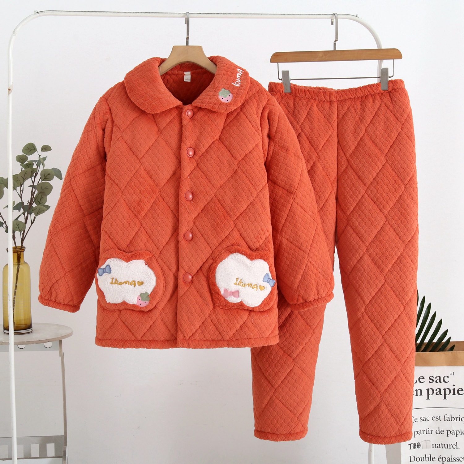 パジャマ女性冬のサンゴのベルベットの三層の厚いベルベット保温綿フランネル春秋冬の家庭服