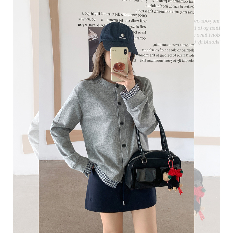Fake Two-Piece Plaid Patchwork Design Long-Sleeve Sweatshirt Jacket 2026 Autumn New Niche Baseball Top for Women Fake Two-Piece Plaid Patchwork Design Long-Sleeve Sweatshirt Jacket 2026 Autumn New Niche Baseball Top for Women
