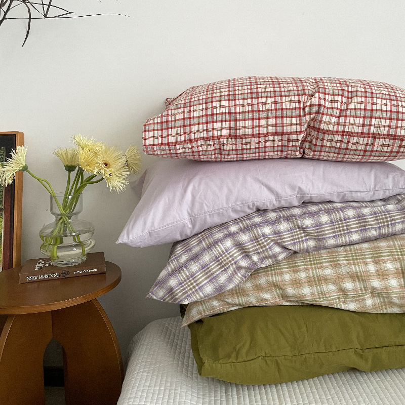 A set of one pair pure cotton gingham pillowcases, pillow core inner cover, single head pillow cover, 48x74cm pillowcase