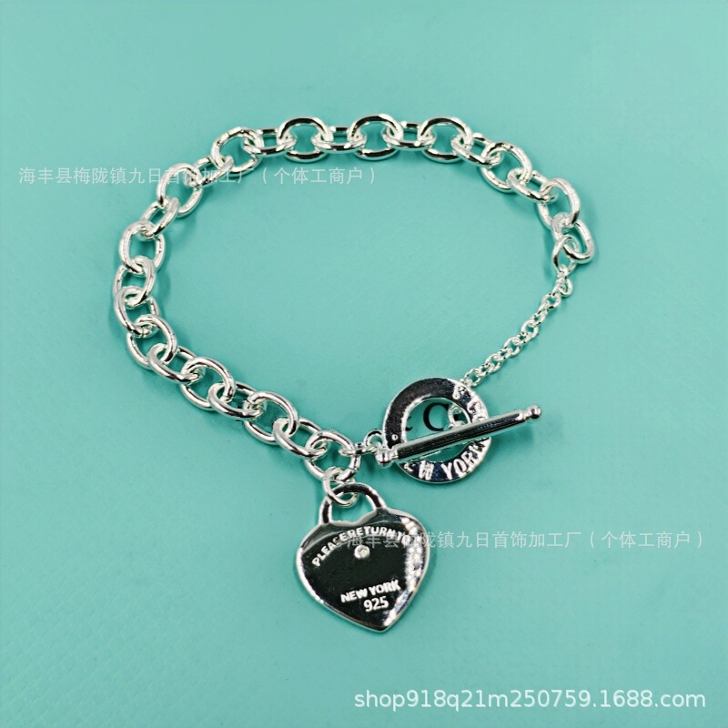 T Brand Bracelet in White Gold with Diamond Accents, Ot Clasp, Heart-Shaped Pendant, Light Luxury High-End Bracelet, Direct from Manufacturer