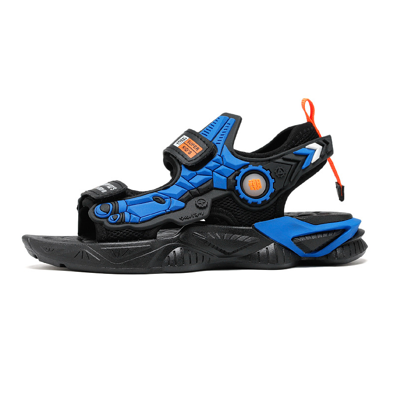 Sandalias para niños de verano 2025 nuevos niños de tamaño mediano y grande antideslizante zapatos de playa al por mayor de zapatos escolares