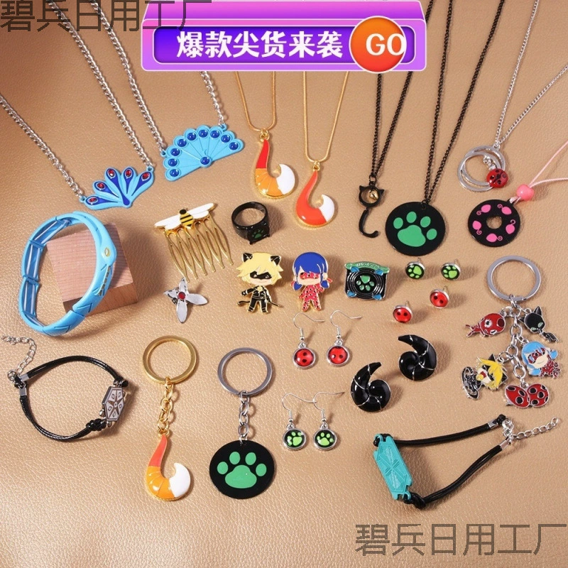 Брошь-подвеска "Павлин", "Божья коровка", "Девочка", "Коготь божьей коровки", "Пчела", "Радли", "Бабочка", "Кошка и собака", периферийное кольцо HF