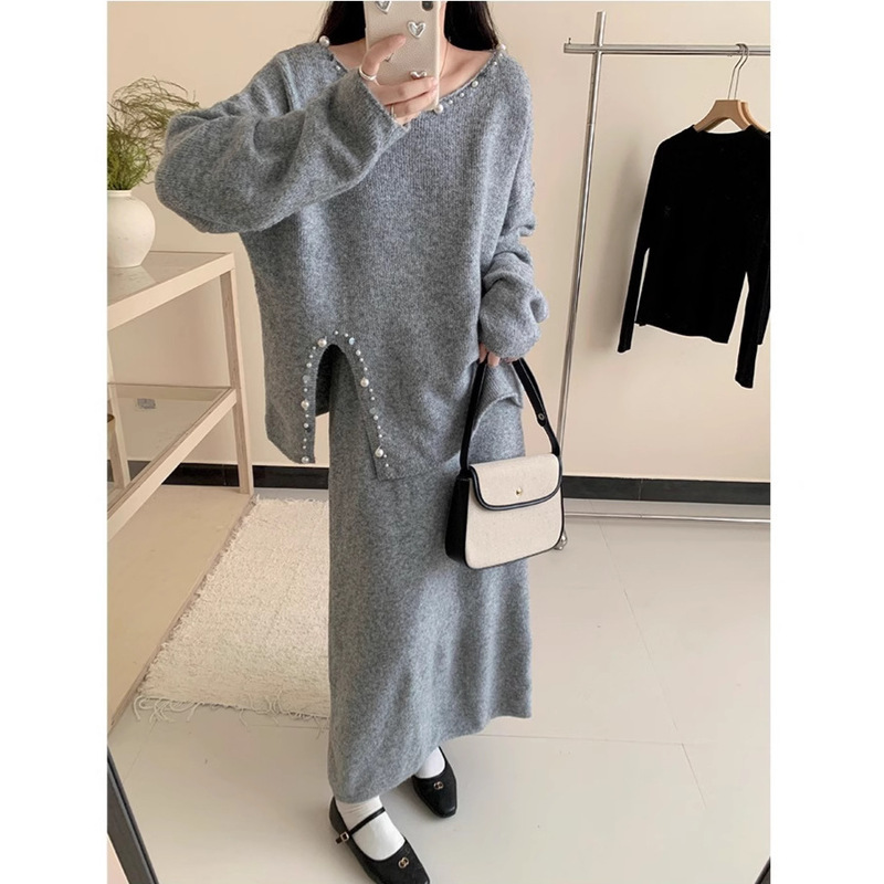 Korean Style Gentle Style Sweater Suit for Women in Autumn and Winter New Soft and Waxy Lazy Slit Beaded Sweater + Skirt 2-Piece Set Korean Style Gentle Style Sweater Suit for Women in Autumn and Winter New Soft and Waxy Lazy Slit Beaded Sweater + Skirt 2-Piece Set