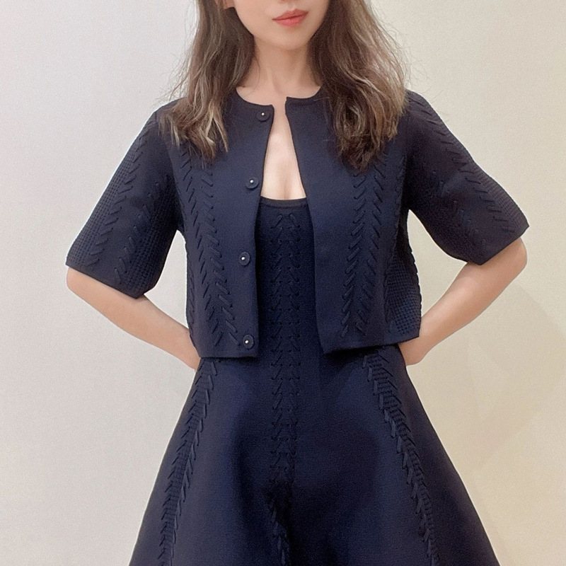 M's 2025 Elegant and Classy Women's Summer French Design Waist-Cinching Knitted Suspender Dress + Cardigan