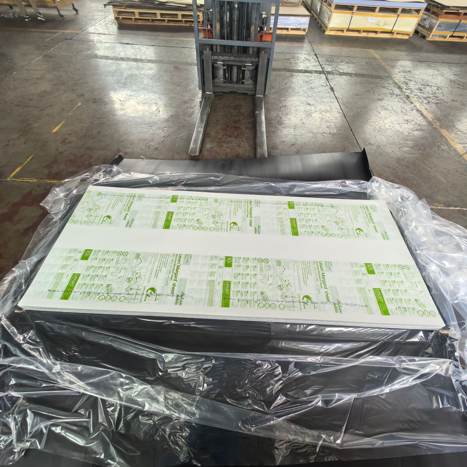 供应现货 荷兰进口片材 LEXAN HLG5 A3单面硬化PC板材