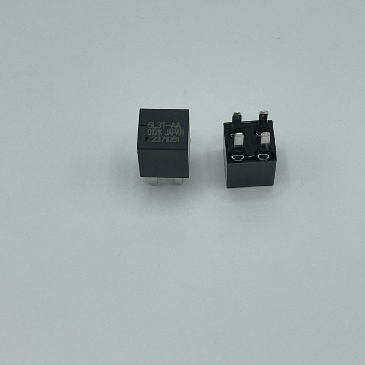 12V 4脚汽车继电器5L3T-AA