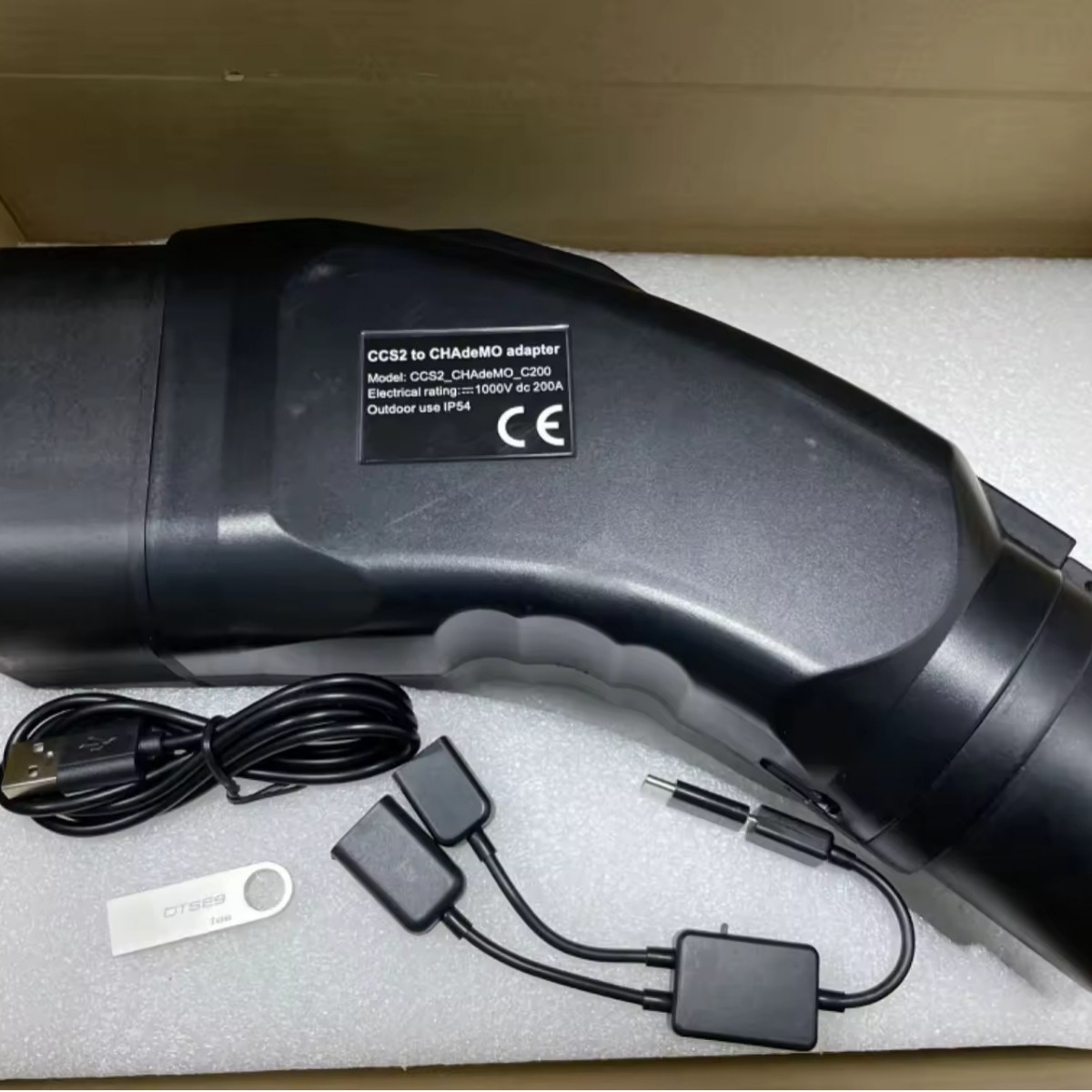 CCS2 To CHAdeMO欧标转日标CCS2转CHAdeMO新能源汽车直 流适配器