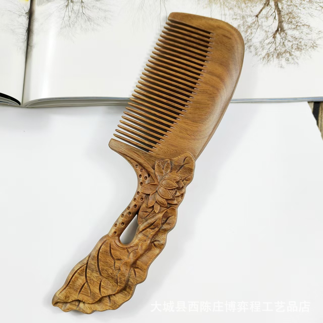 緑檀木両面彫刻磨き木櫛マッサージ保健携帯櫛プレゼントスポットメーカー卸売り