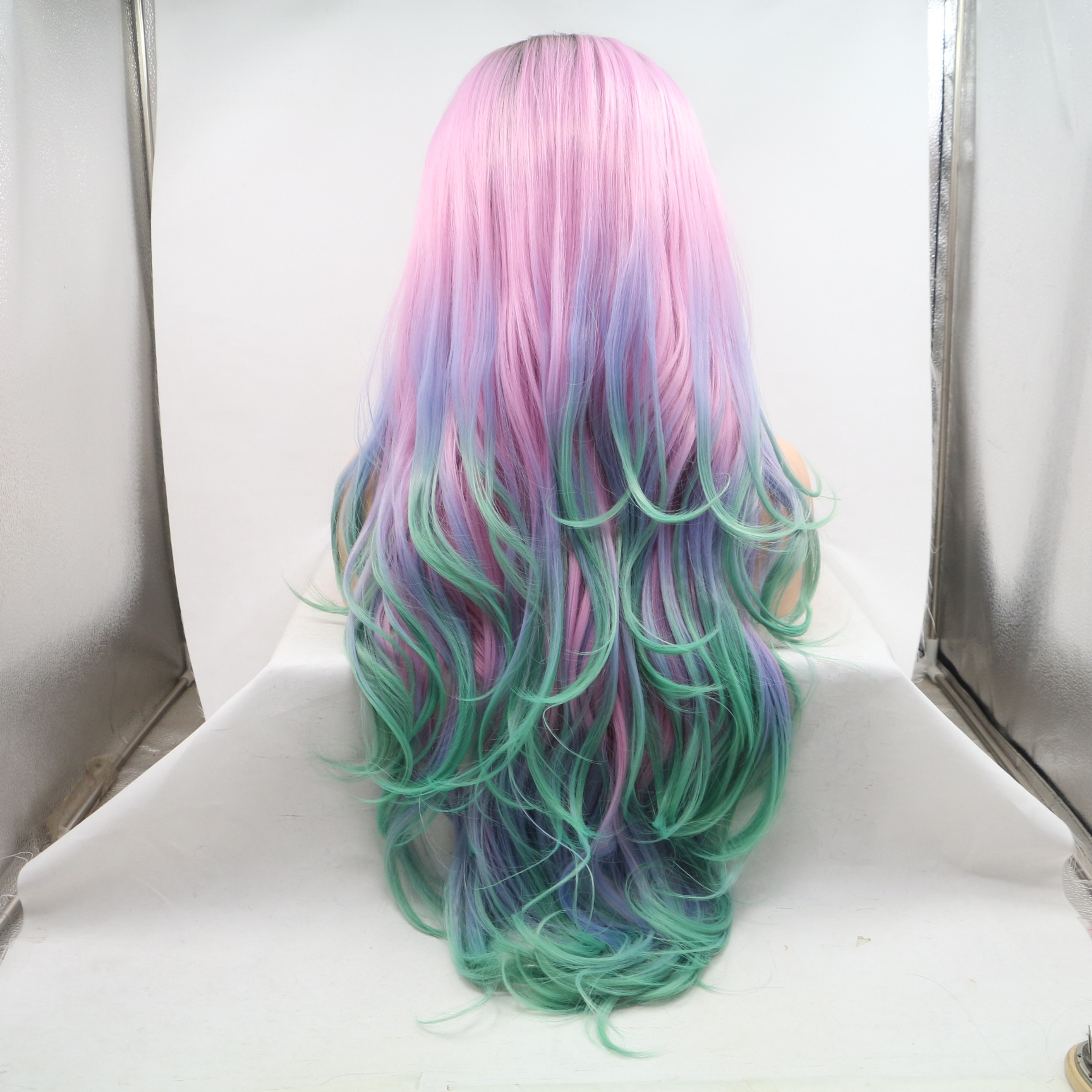 Peluca europea y americana NEWLOOK pelo largo y rizado encaje delantero moda nueva peluca transfronteriza peluca degradada