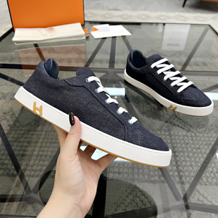 �߶��¿���ʿ�\�����e��Ьϵ����ϵH��ĸ�r�аٴ�߼��г�����Ь