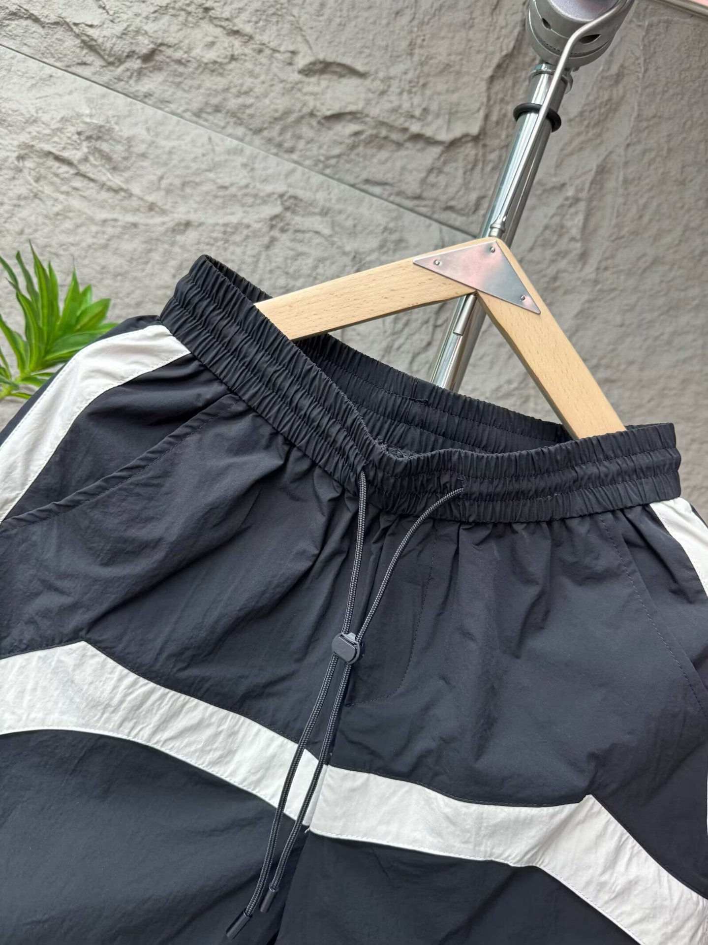 Men's Clothing Men's Summer Color Block Quick Drying Breathable Casual Shorts Versatile Trendy Five Point Mid Length Beach Sports Cool Pants_viptrois.com