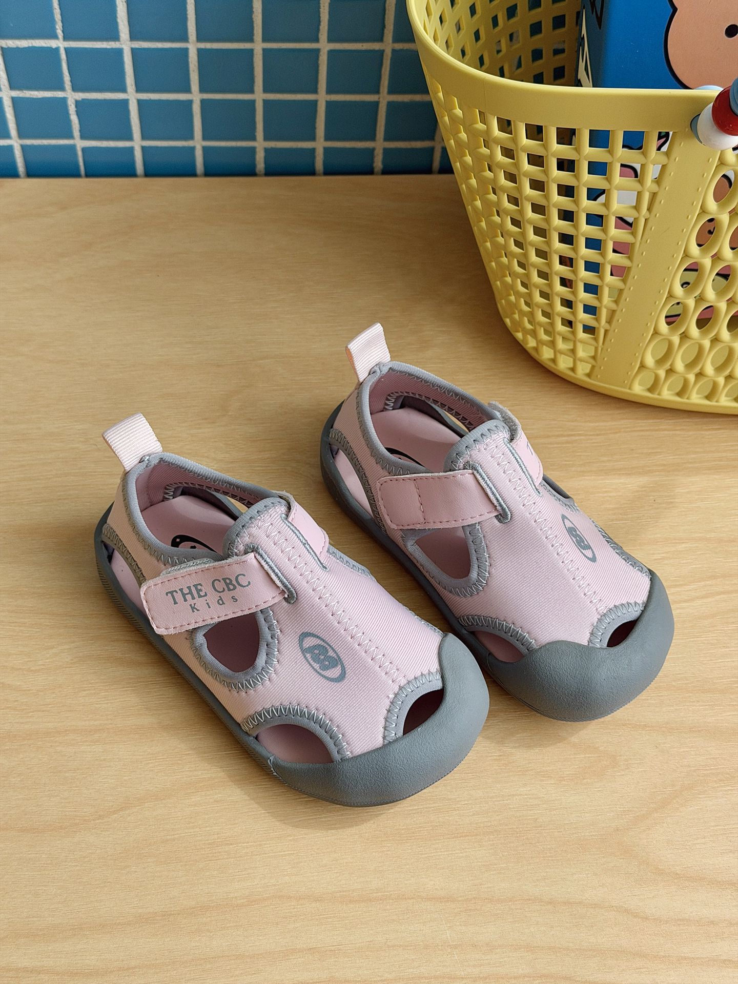 Korean pink gray