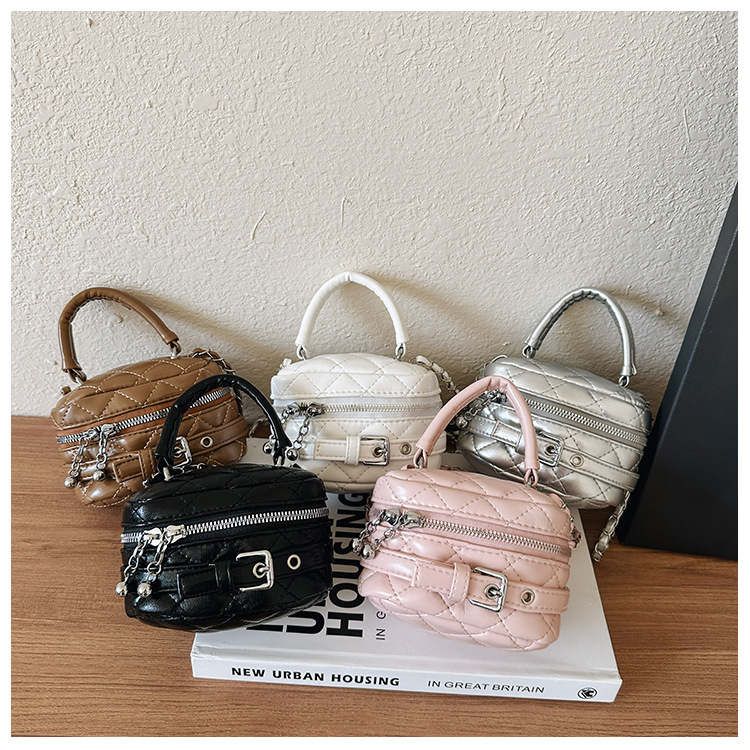 175g Weight Sewing Thread Fashion Element Zipper Closure Type Single Shoulder Strap Strap Type Shoulder Bag Bags Type Daily, Shopping Occasion pu Material Lingge Pattern All Seasons Season Girl'S Gender Basic Style Square Shape Girl'S Pu Lingge Basic Sewing Thread Square Zipper Shoulder Bag 17