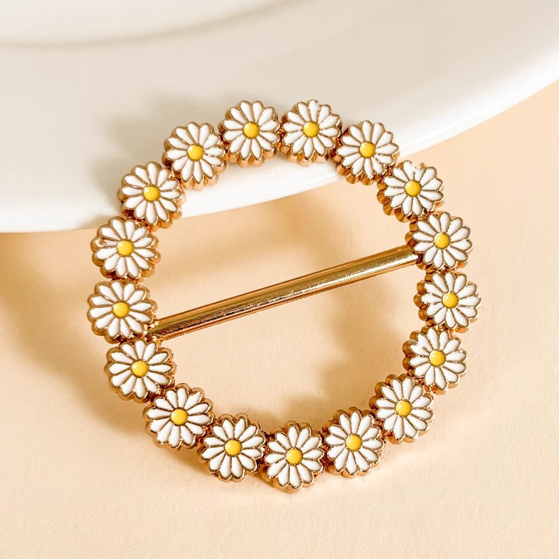 Broche de alta gama con incrustaciones de diamantes, broche de aleación con hebilla de toalla de seda para mujer, broche de moda, temperamento de perlas de todo fósforo, broche de diamantes de imitación al por mayor