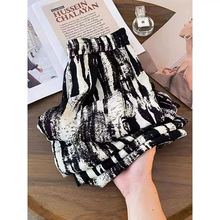 ���Lˮī��Ⱦ���ѝŮ�ı���㼑��L��������С��ֱͲ�������eŮѝ