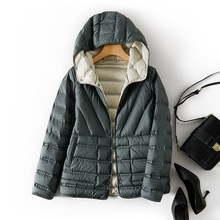 2023年秋冬两面穿双穿压胶连帽白鸭绒保暖时尚羽绒服女外套冬装