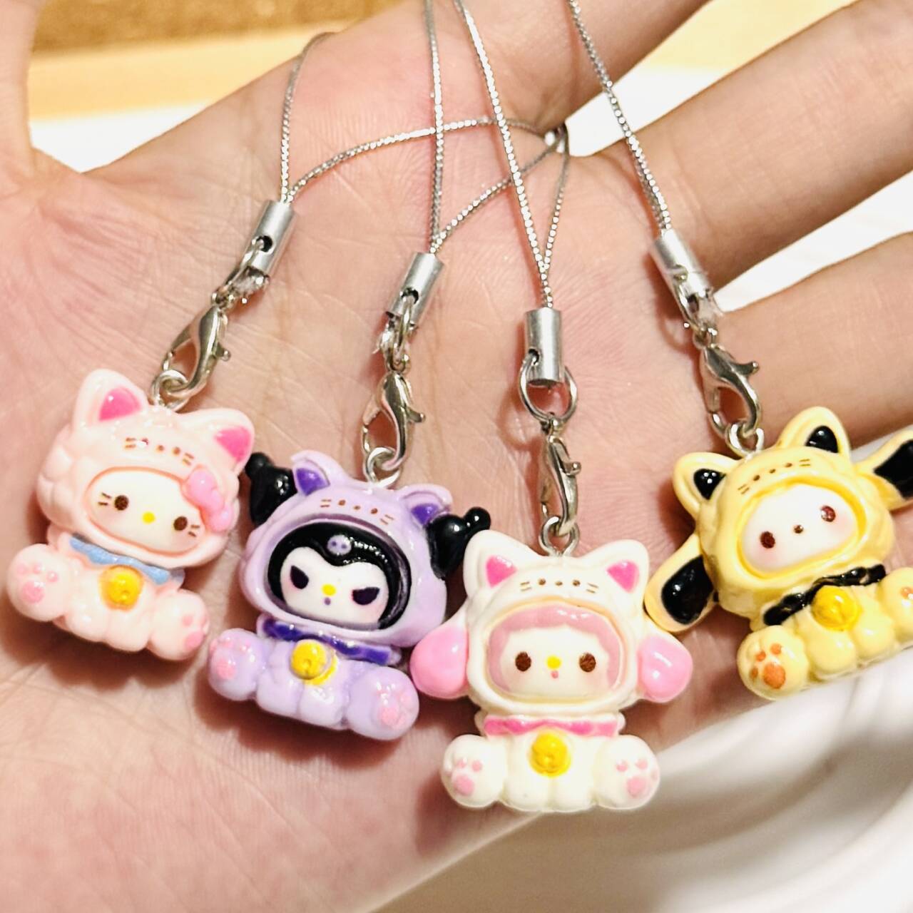 Ins Cream Style Cute Sanrio Kt Mobile Phone Chain Sweet Girl Pendant Cartoon School Bag Library Couple Hanging Jewelry