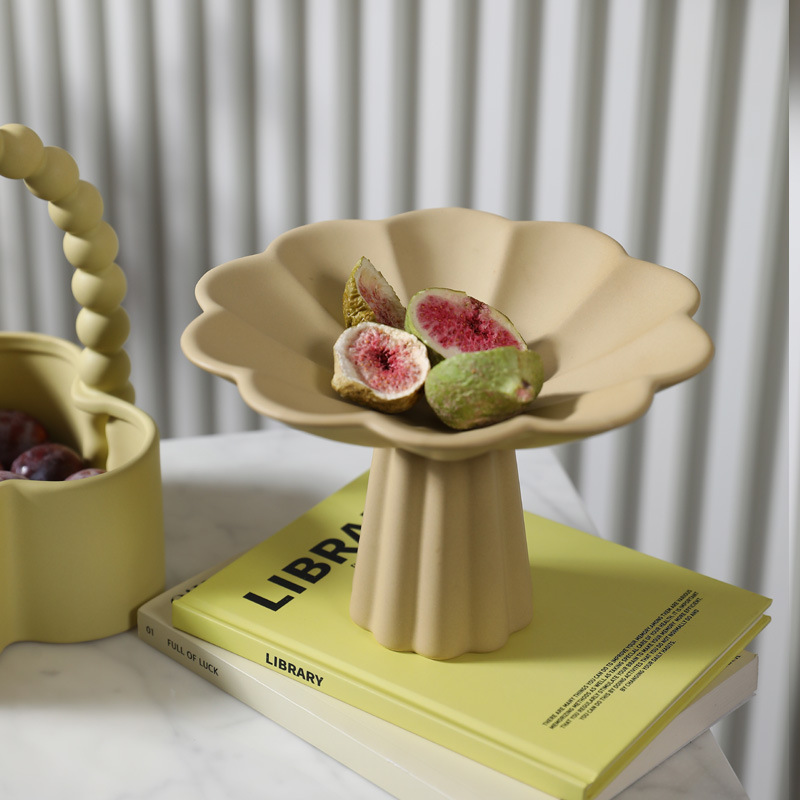 Simple Copa plato de fruta decoración de cerámica hogar sala de estar mesa de café plato de fruta plato de merienda fruta seca plato de caramelo al por mayor