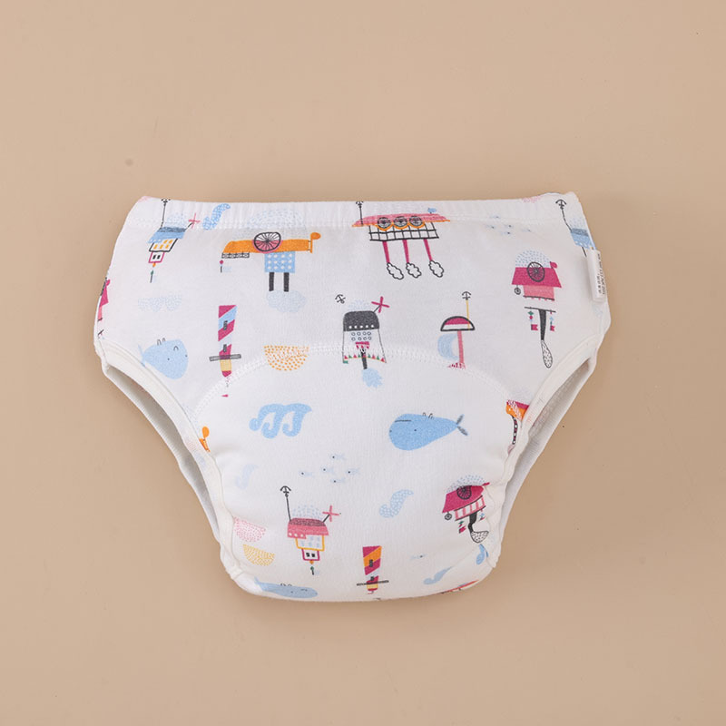 赤ちゃんはトイレのトレーニングパンツのようです。|undefined