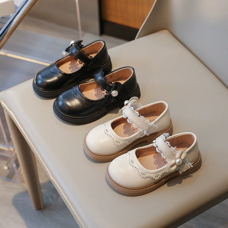 2024 Новая кожаная обувь для девочек Детская обувь принцессы Весна и осень Однотонная обувь в британском стиле с бантом и жемчугом с мягкой подошвой