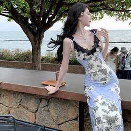！油画感重工拼接蕾丝收腰印花网纱连衣裙女夏季图片色修身型