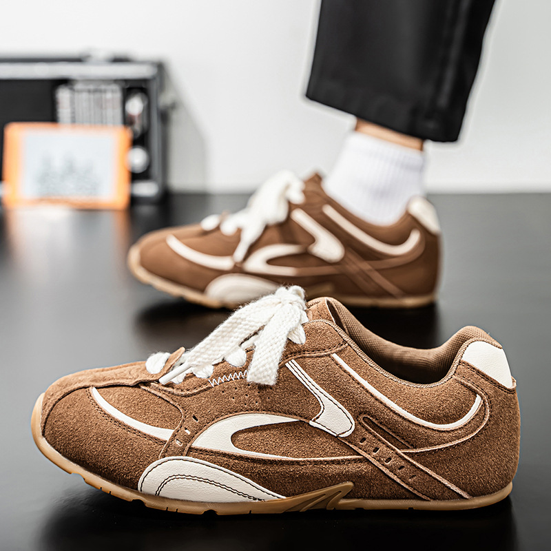 2025 primavera nuevo retro zapatos de entrenamiento alemanes, zapatos blancos de fondo plano, zapatos deportivos ligeros, zapatos casuales al por mayor