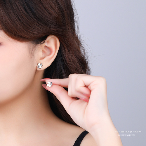 Cloud Xiaoshu Clover Leaf Earrings for Women  New Trendy Pure Silver Earrings Unique Design Sense Light Luxury Light Luxury Earrings