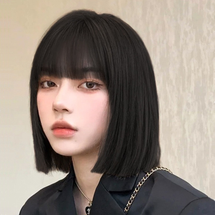 Women's Wig with Snap-On Net, Cute Bob Cut, Short Straight Hair with Bangs, Fashionable Synthetic Fiber Full Wig Women's Wig with Snap-On Net, Cute Bob Cut, Short Straight Hair with Bangs, Fashionable Synthetic Fiber Full Wig