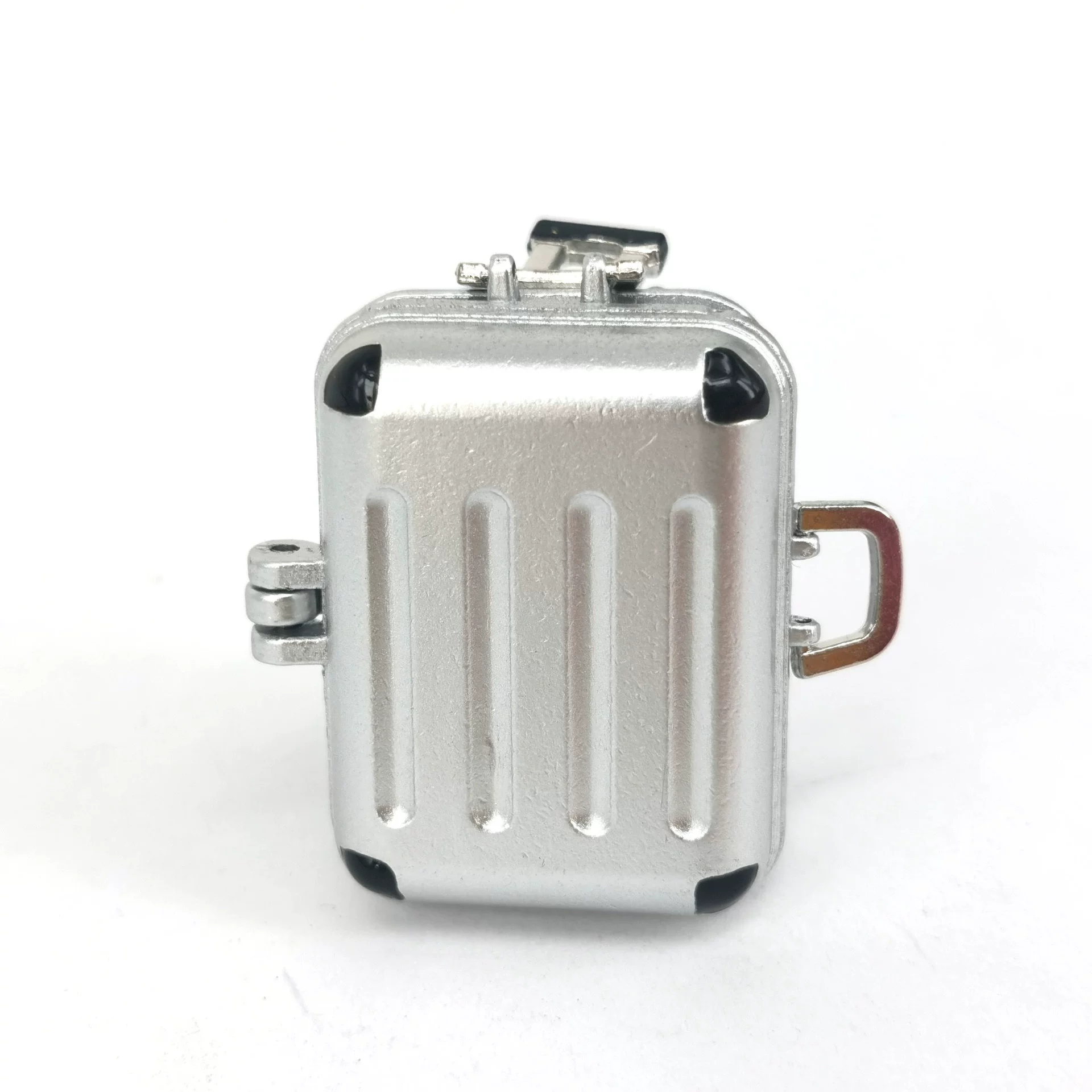 Mini Suitcase Model, Alloy Dollhouse Accessory, Magnetic Lid, 6 Colors, 31×24×15.8 mm