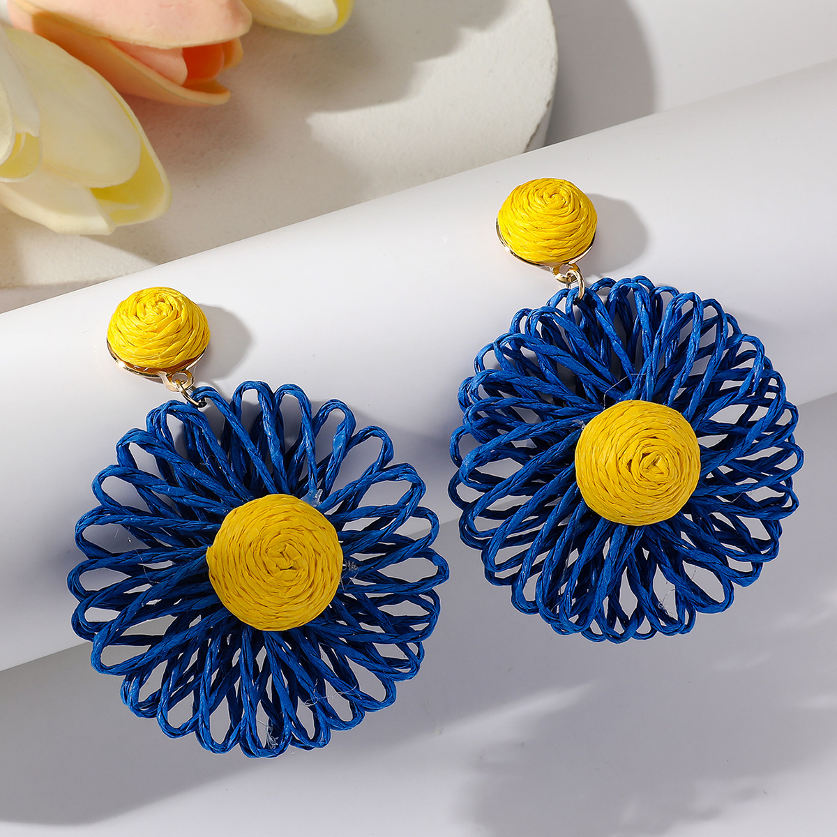 1 Pair Vacation Beach Flower Raffia Drop Earrings display picture 3