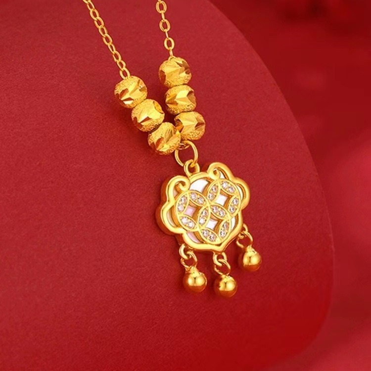 Golden Ruyi Longevity Lock Necklace Accessories for Women 2025 New Popular Versatile Clavicle Chain Chinese Style Pendant Necklace