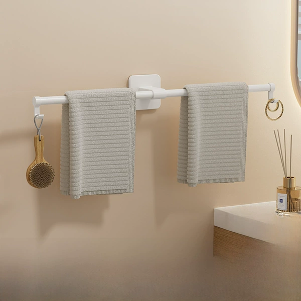 White towel, 50cm