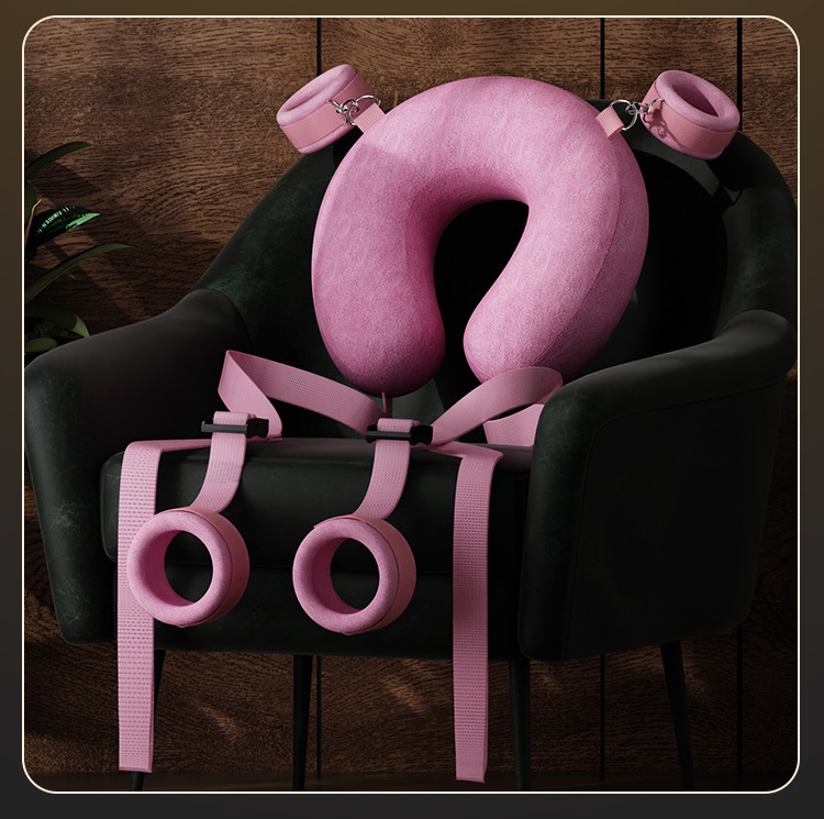 Bed Restraint Kit with Split-Leg Cushion and Eye Mask, Faux Leather Bondage Set — detail image 20