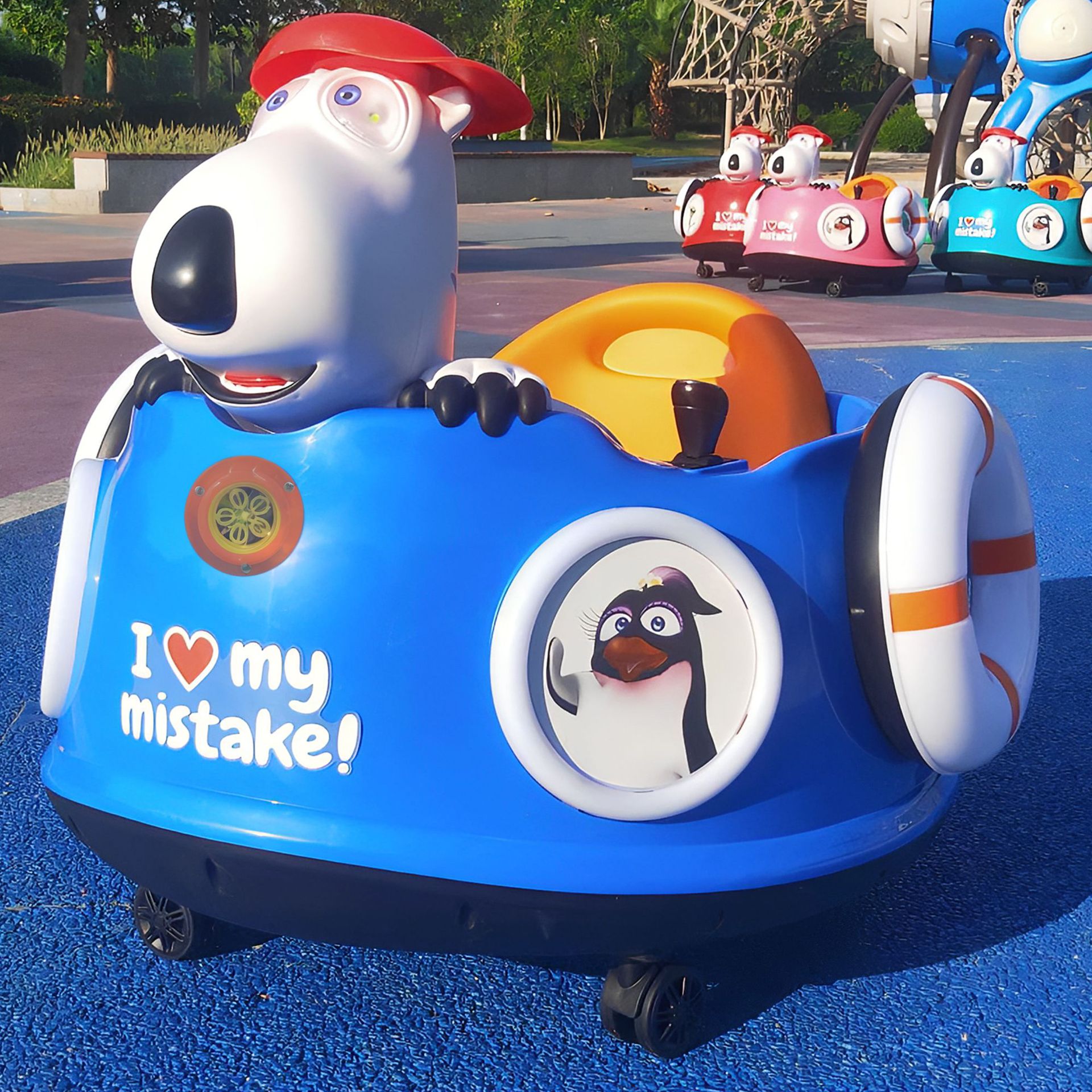 Coche de choque eléctrico divertido para puestos comerciales se puede sentar en el coche de atracción cuadrado de deriva de burbujas de cuatro ruedas