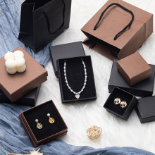 厂家现货木纹棕色黑色戒指项链手链手镯对戒节日礼物首饰包装盒