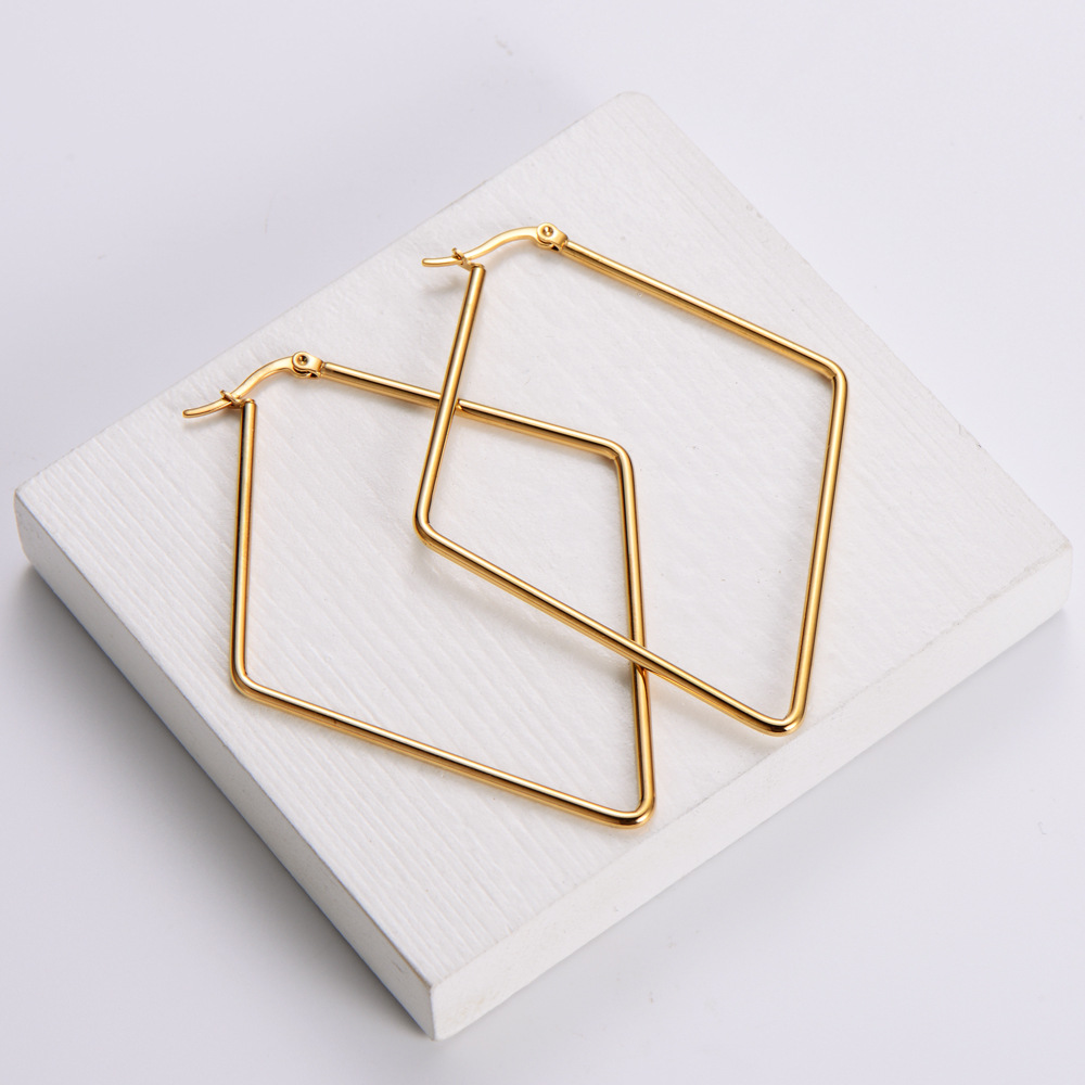Aml Titanstahl Damen Koreanischer Stil Mode Geometrische Gold Ohrringe Einfache Form Temperament Mode Stil display picture 2