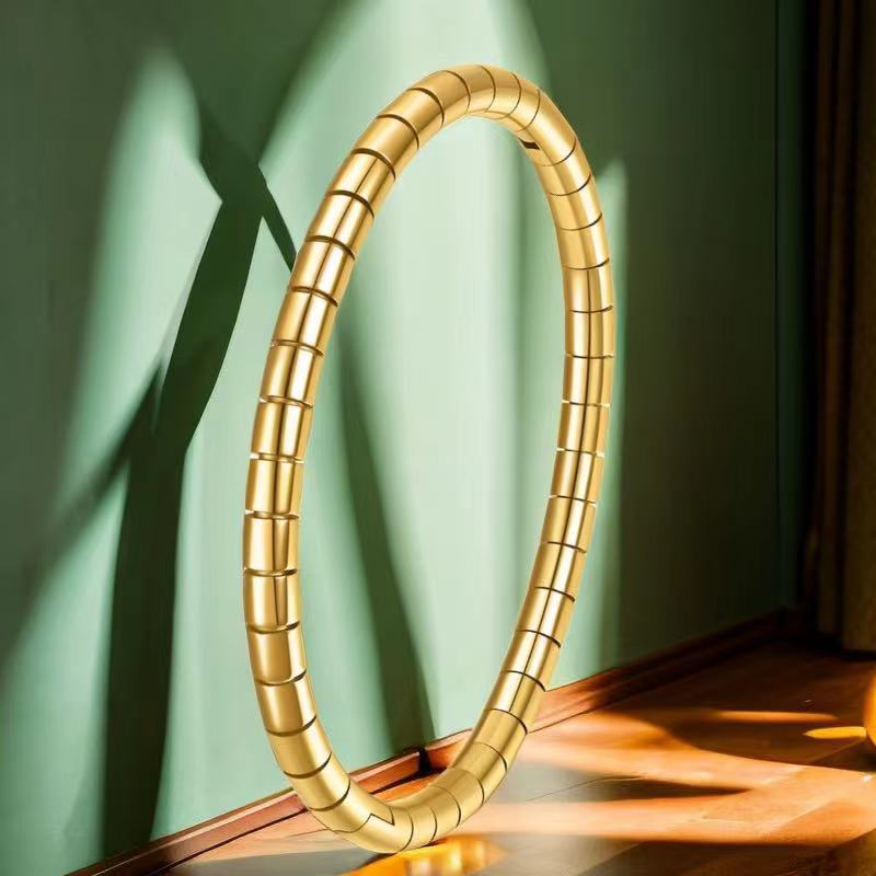 Pulsera de acero de titanio para niñas nicho de sentido de alto grado cielo estrellado no se desvanece Diamante-incrustado exquisito diamante ins estilo completo pulsera de diamantes