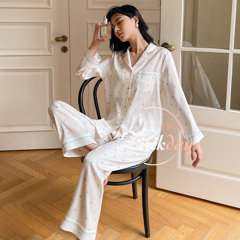 Spring and Summer New Ice Silk Fabric Pajama Set, Thin Summer Style, Can Be Worn Outside, Long-Sleeved Loungewear, Wholesale for Physical Stores Spring and Summer New Ice Silk Fabric Pajama Set, Thin Summer Style, Can Be Worn Outside, Long-Sleeved Loungewear, Wholesale for Physical Stores