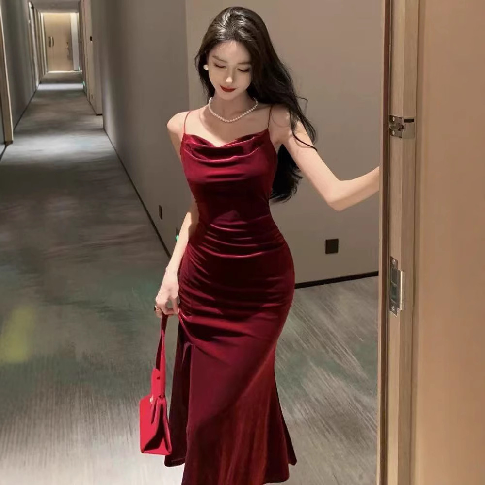 New French Gold Velvet Suspender Dress for Women in Autumn and Winter Sexy Tight Fishtail Long Skirt Slit Hip-Hugging Dress