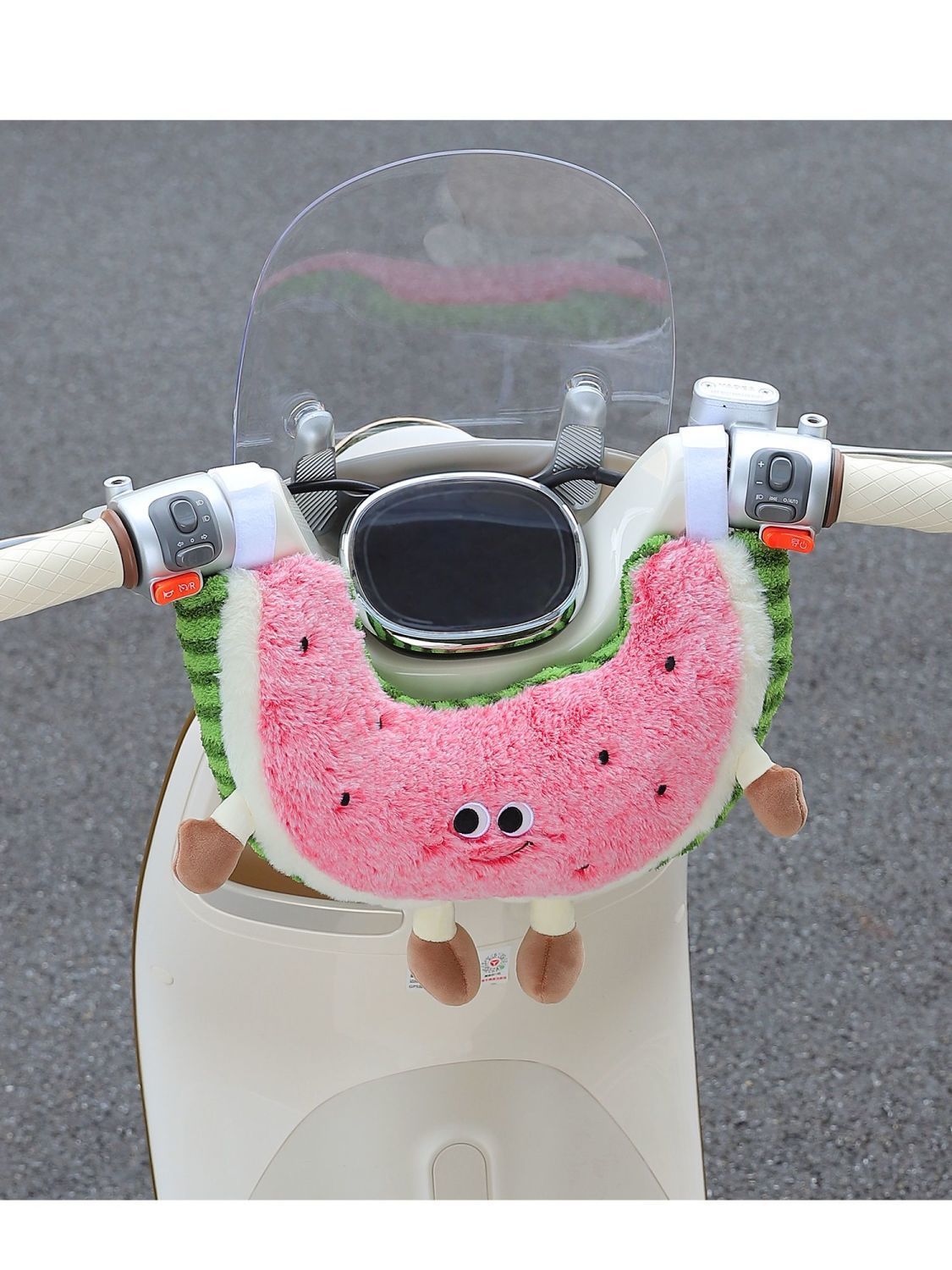 Children's seat anti-collision pad, electric vehicle baby anti-collision protection, electric scooter infant head cushion, anti-front headrest device