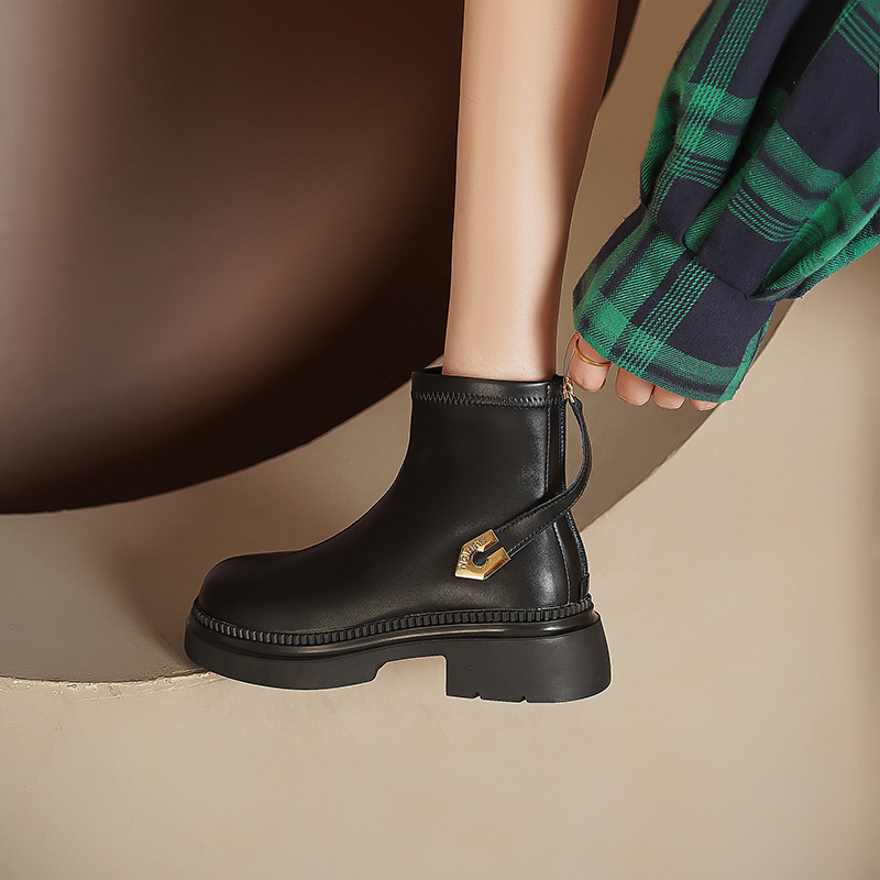Sweet and Cool Spicy Girl Short Female niche 2024 Autumn New Thick soled Martin Back Zipper Mesh Red Slim Single Boots_voghion.com