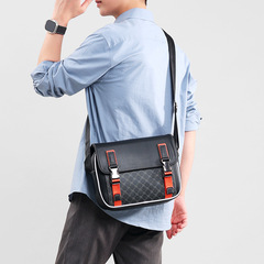 爆款老花翻盖休闲单肩包男款大容量邮差包高级感男式斜挎包通勤包