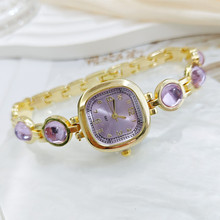 2025新款高级感宝石镶钻女士手表轻奢小众高颜值手链女表厂家批发