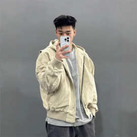 卡其色短款外套男春秋款美式复古工装连帽棒球服高级感哈灵顿夹克