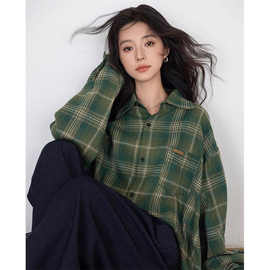 2025新款复古宽松休闲绿色格子衬衣设计长袖衬衫百搭上衣外套