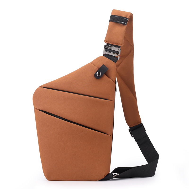 Red-brown right shoulder